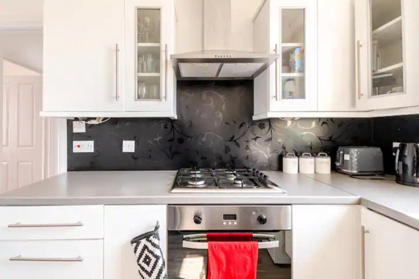 Castle View 2 Bedroom Apartment In Town Centre Χέιστινγκς Εξωτερικό φωτογραφία